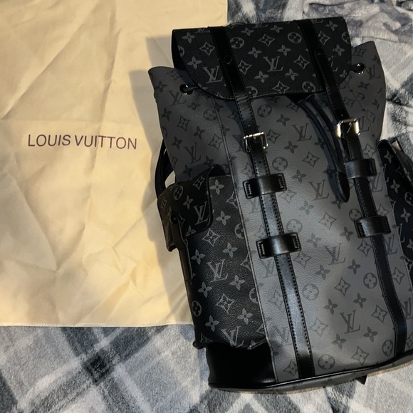 Louis Vuitton Backpack - Picture 2 of 3